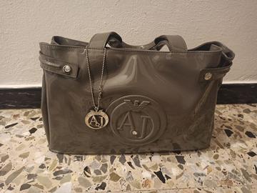 Borsa Armani