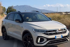 Volkswagen T-Roc 2.0 TDI SCR 150 CV DSG R-Line