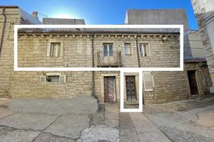 Tempio pausania - bilocale da ristrutturare