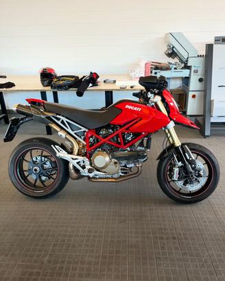 Ducati Hypermotard 1100S