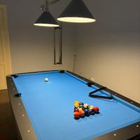 Biliardo con Lampadario a due campane