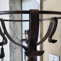 porta abiti con lampada 30/50 euro
