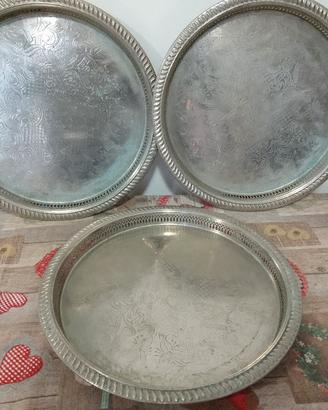 3 vassoi antichi 45x45 marchiati dietro