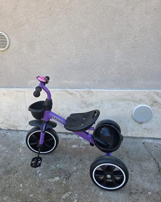 Triciclo bimbi 24 mesi in su 