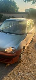 FIAT 600