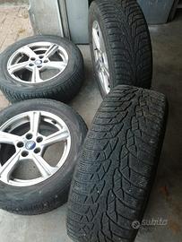 Cerchi in lega 16” Ford con pneumatici invernali