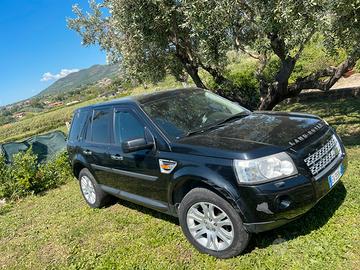 Land rover freelender