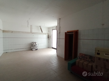 Locale laboratorio/magazzino MONTESILVANO