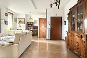 5 LOCALI A ACQUI TERME