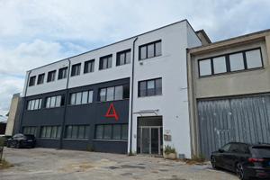 Palazzina uffici - 3 piani