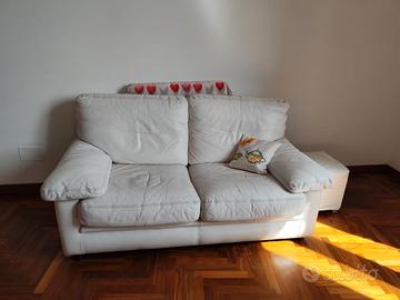 Divani in pelle bianca