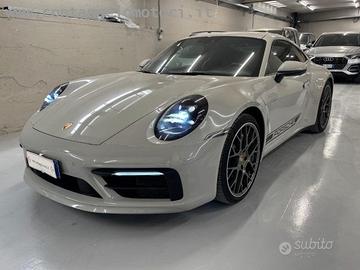 PORSCHE 911 Carrera