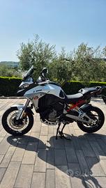 Ducati Multistrada v4s travel e radar