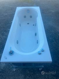 Vasca idromassaggio 