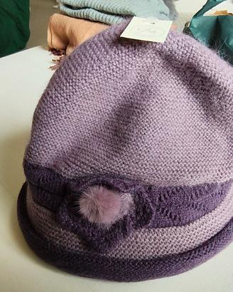 Cappello viola lana misto angora NUOVO