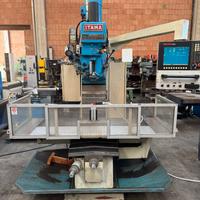 Fresatrice a banco fisso CNC usata