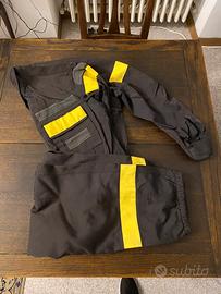 Giacca e pantalone divisa vigili del fuoco