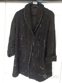 cappotto astrakan nero