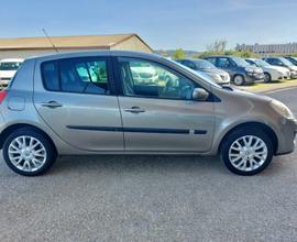 RENAULT Clio 1.2 16V 5 porte