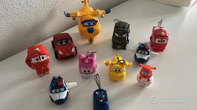 Persoanggi vari : super wings, robot trains…
