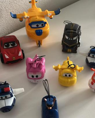 Persoanggi vari : super wings, robot trains…