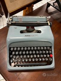 Macchina da scrivere Olivetti