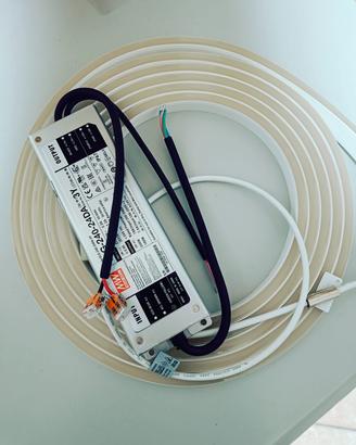 Striscia led Neon Flex 5mt + alimentatore