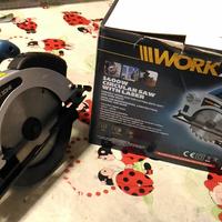 Sega circolare WorkZone 1400W laser