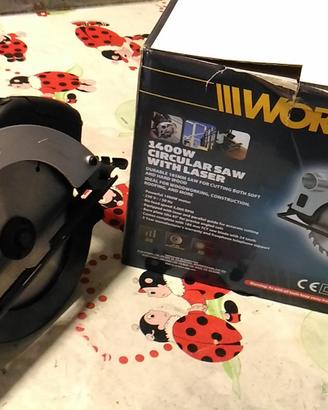Sega circolare WorkZone 1400W laser