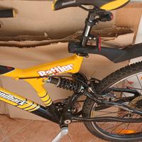 Bicicletta da downhill usata poco