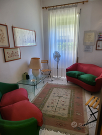 Studio di professionisti affitta stanza