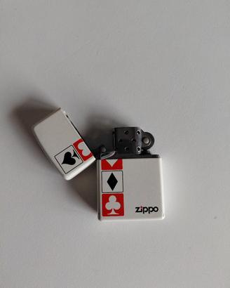accendino zippo poker