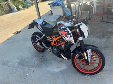 KTM Duke 390 ABS 2016