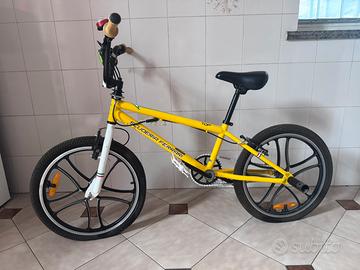 Bicicletta BMX Scuderia Ferrari Top 20