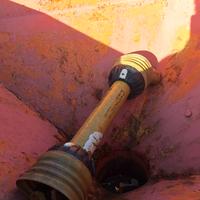 Spandiconcime con cardano