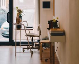 Laboratorio, studio, ufficio, agenzia