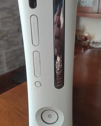 Consolle Xbox 360 + 2 controller + 9 giochi