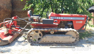Trattore cingolato massey ferguson