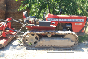 Trattore cingolato massey ferguson