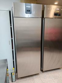 Freezer e frigo da laboratorio