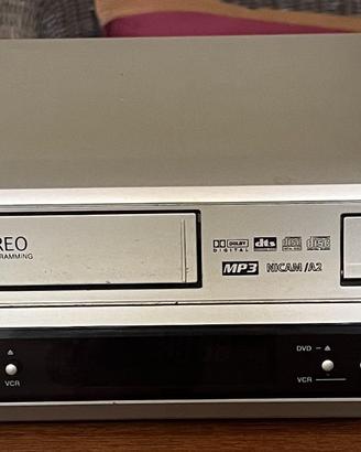 Lettore DVD/VHS combo Watt Radio SLT6600