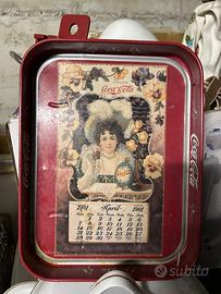 vassoio in metallo vintage