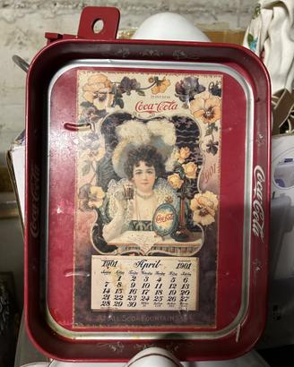 vassoio in metallo vintage