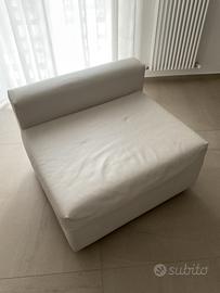 Poltrona modulo divano in ecopelle bianca