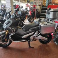 Honda X-ADV 750 TRAVEL EDITION
