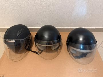 3 caschi jet m L52