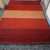 tappeto moderno rosso