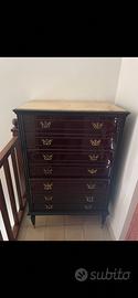 Elegante cassettiera vintage laccato bordeaux
