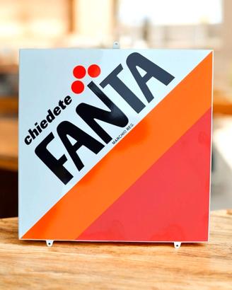 Insegna Pubblicitaria Fanta 