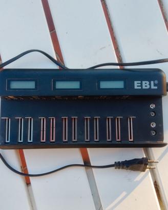 Caricabatterie per i tutti tipi di batterie